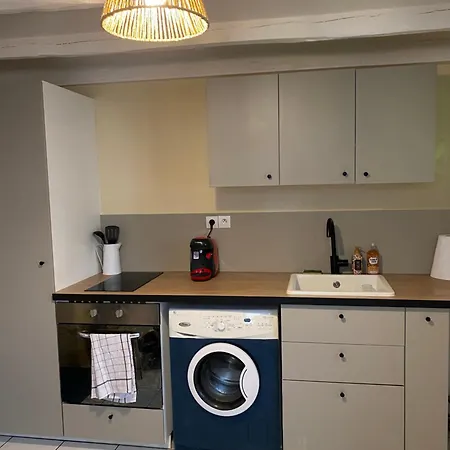 Petite Maison Centre Apartment *
